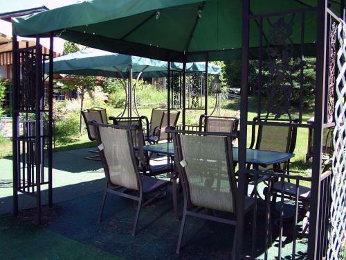 Bed & Breakfast Cedarwood Lodge