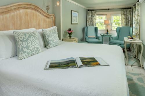 The Blushing Oyster Bed & Breakfast