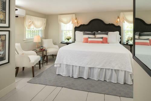 The Blushing Oyster Bed & Breakfast