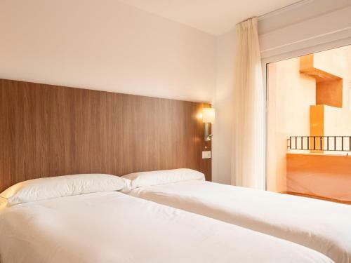 Sun And Golf Apartment By Rentalole
