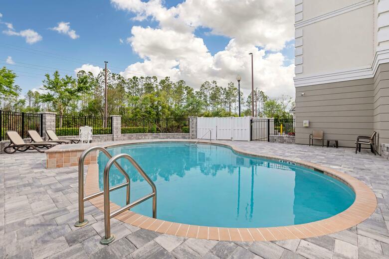 Hotel Best Western Plus First Coast Inn And Suites