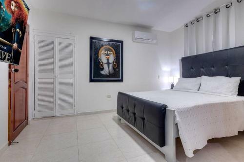 Guest Friendly Boutique House In Great Location