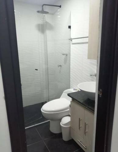 Hermoso Apartamento En Cove�as Con Piscina