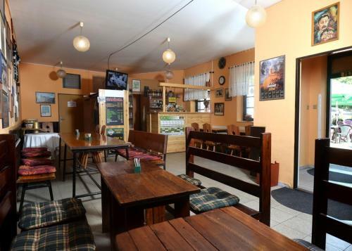 Hotel U Jez�rka