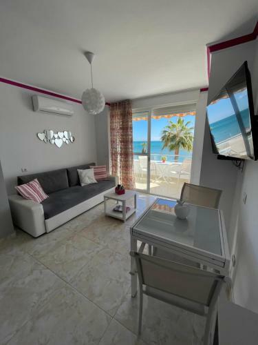 Apartamento Roca Chica. Studio - First Line Beach