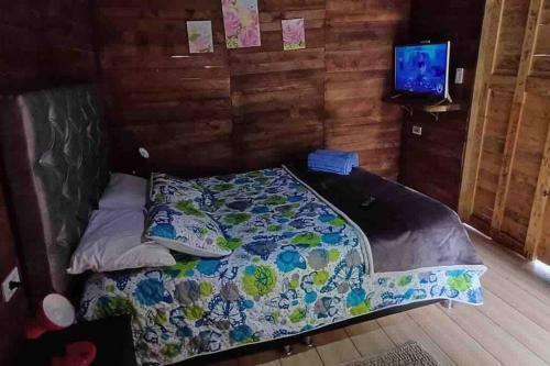 Encantadora Caba�a Cerca A Cali Jacuzzi Smart Tv