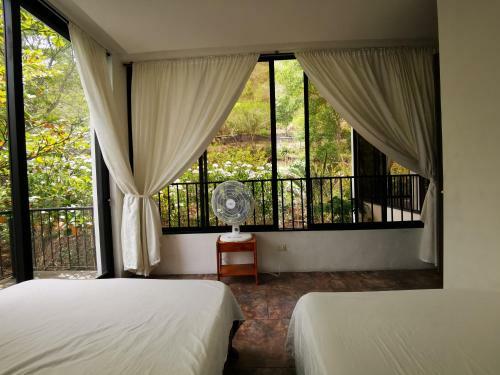 Villa Mirador de San Gabriel, Utica