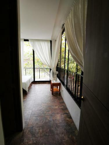Villa Mirador de San Gabriel, Utica