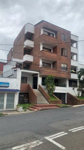 Apartamento Amoblado De Lujo, Excelente Ubicaci�n