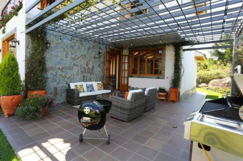 La Villa; Estilo Moderno Y Colonial