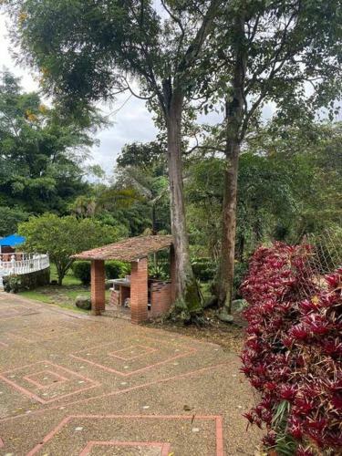 Hermosa Casa Campestre Con Piscina Y Jacuzzi