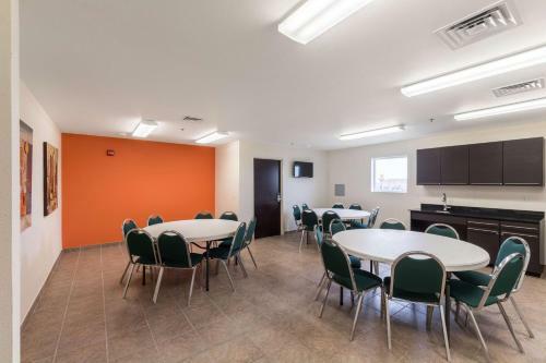 Motel 6 Laredo