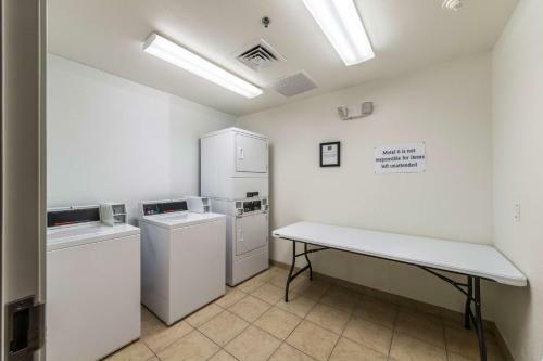Motel 6 Laredo