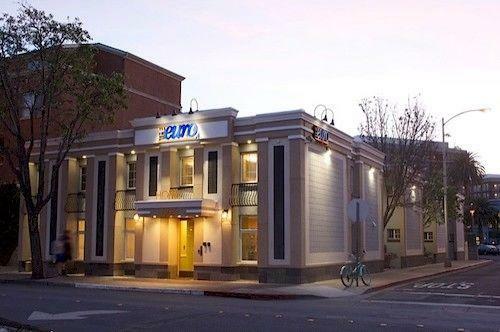 Pacific Euro Hotel