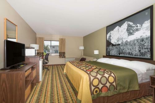 Hotel Super 8 By Wyndham Sterling Co