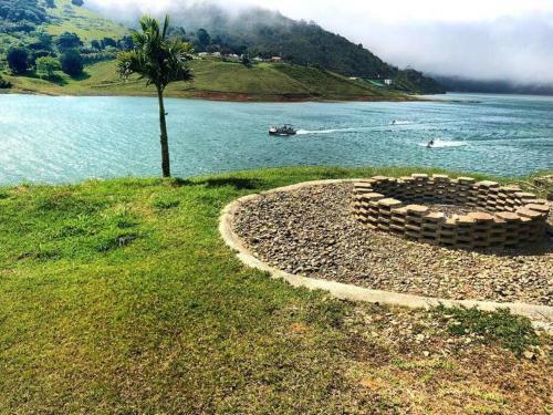 Villa Finca Al Borde Del Lago