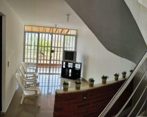 Casa Familiar Con Ambiente Semi-campestre.