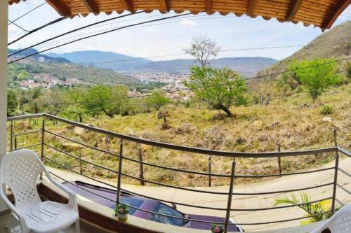Casa Familiar Con Ambiente Semi-campestre.