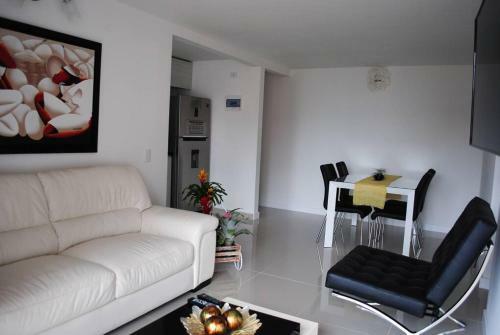 Apartamento El Poblado Sabaneta New 3 Bdr Comfortable Apt