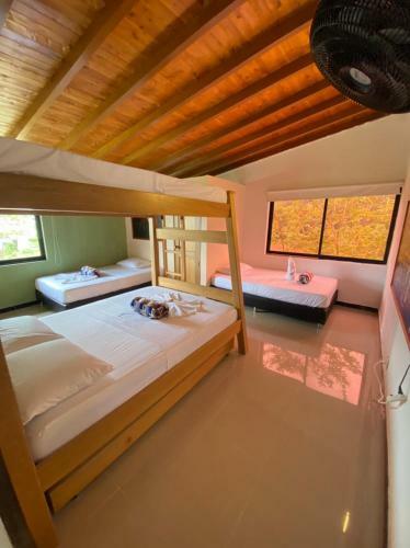 Hotel Hoster�a Blanco Y Negro