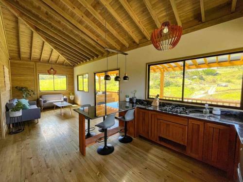 Villa Moderna Con Jacuzzi En La Naturaleza