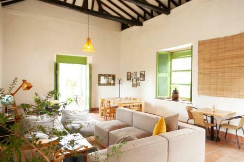 Hotel La Liebre Bed And Breakfast