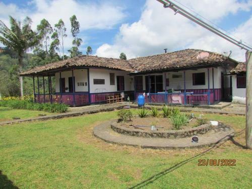 Hermosa Casa Campestre Ubicada En Cocora