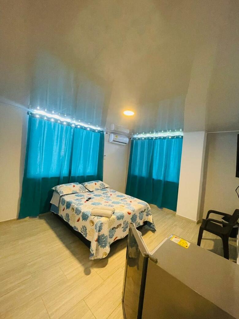 Blue Island Hotel