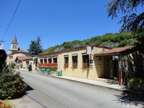 Hotel H�tel Restaurant Les Falaises