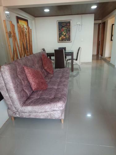 Apartamento Casa Central, Segundo Piso Con Parqueadero