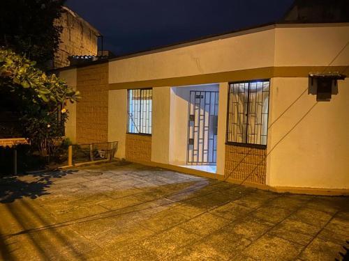 Aparta Estudio Tipo Caba�a Totalmente Independiente.