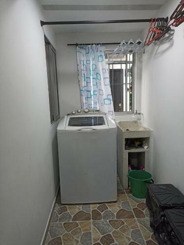 Apartamento Gurus Fr | Apto Amplio Cerca La Circunvalar