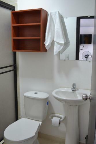 Apartamento C�modo Edificio Casa Confort En Providencia