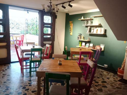 Hostal La Iguana Caf� Y M�s
