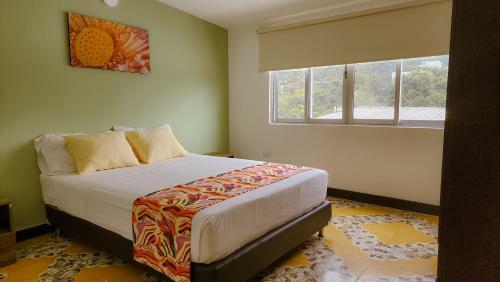 Hotel Tuki Hostel & Lounge