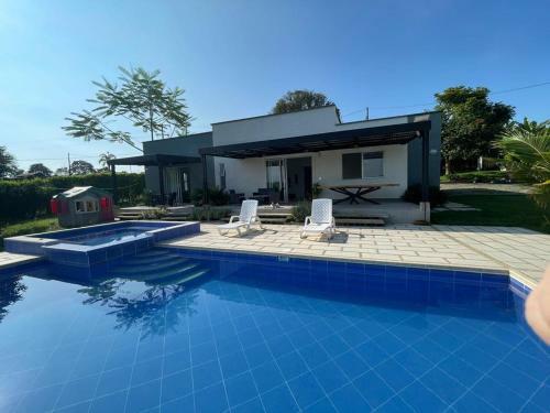 Casa Maria Santos