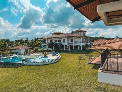 Hotel Casona Montanesa Quind�o Eje Cafetero
