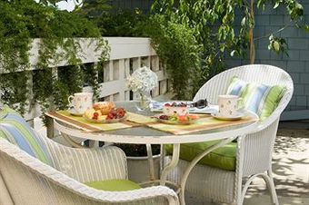 Bed & Breakfast Channel Road Inn, A Four Sisters Inn