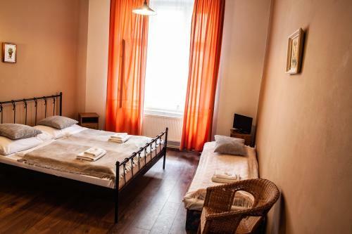 Hotel Sunflower