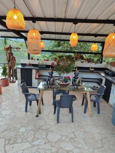 Hostal Hermosa Habitaci�n 202!!