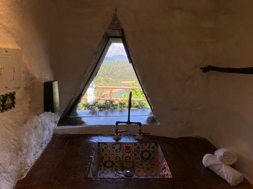 Hobbit Hotel Ecolodge- Guatap�