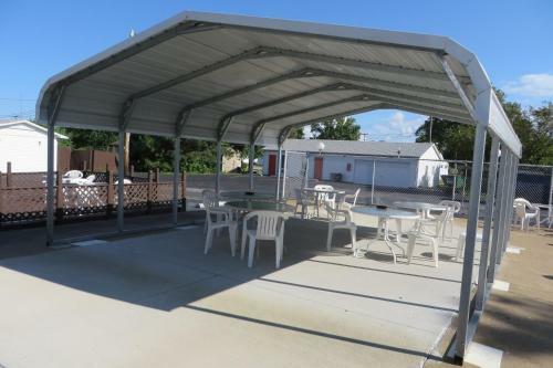 Seacrest Motel