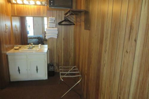 Seacrest Motel