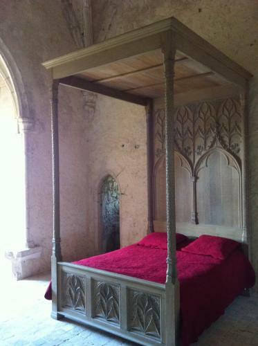 Hostal Ch�teau De Saint Loup