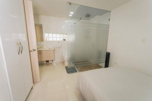 Apartaestudio En Exclusivo Sector Pinares (3)