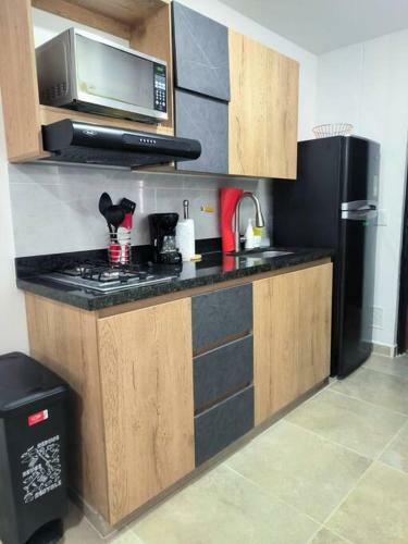 Hermoso Aparta-estudio Completo En Itag�� - 501