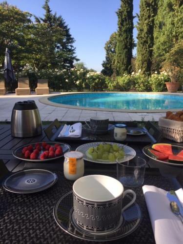 Hostal Ch�teau De La Ronde