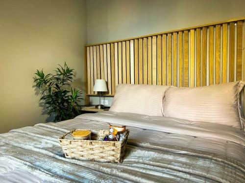 Apartamento Book Lover's Haven, Your Private Library