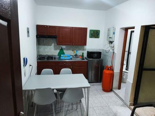 Aparta Suite Laureles Medell�n Ea 103
