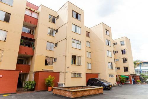 Apartamento Casa En Laureles Privada, Acogedora, C�moda Y Amplia